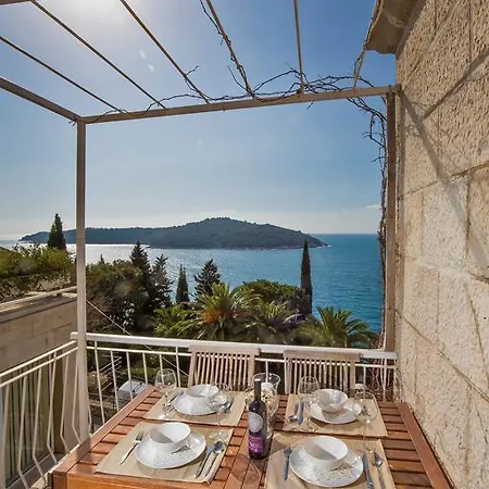 Sea View Beatrice By Irundo