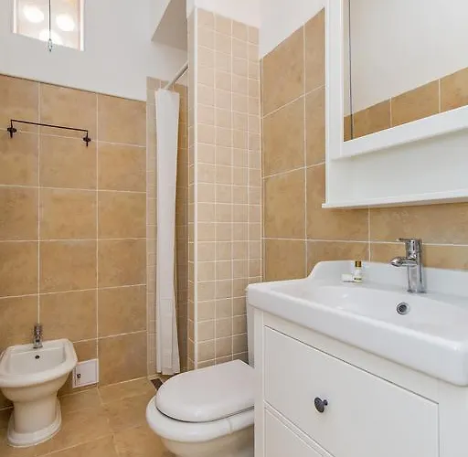 Sea View Beatrice By Irundo